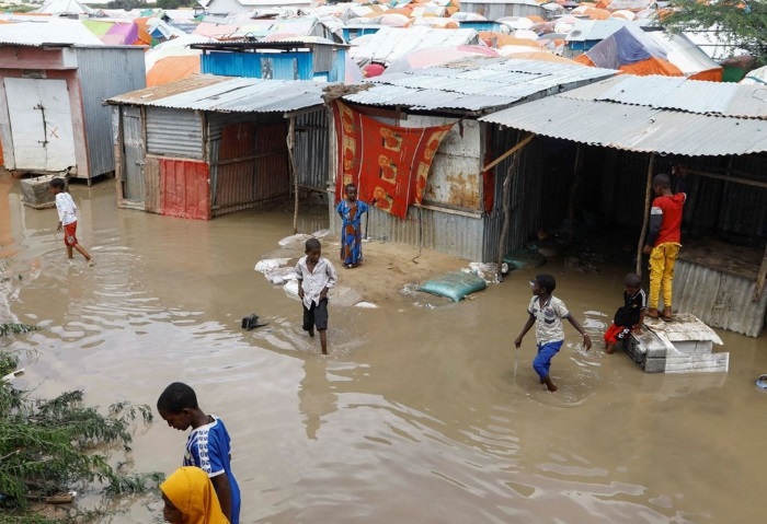 الأمطار الغزيرة تودي بحياة 155 شخصًا في تنزانيا