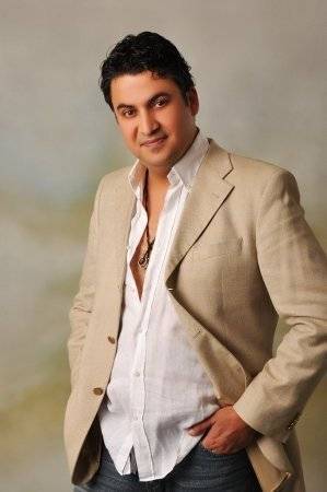 مفاجأة الشرق الأوسط : هيثم عامر يحيي احتفال الاستقلال