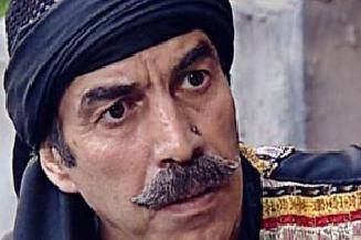 أبو النار يشعل المقاومة.. ويكشف أسرار باب الحارة 4