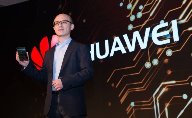 سلسلة هواوي ميت 10 تتيح للعملاء في منطقة الشرق الأوسط وأفريقيا تجربة هواتف محمولة أكثر تخصيصاً وسرعة للمرة الأولى