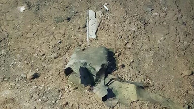 إصابة جنديين عراقيين بقصف صاروخي على قاعدة فيها مقاتلات أمريكية