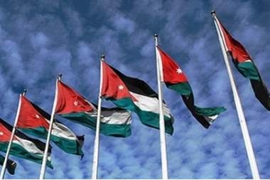 الراية الأردنية ترفرف خفاقة لتقص حكايات المجد والسيادة والاستقلال