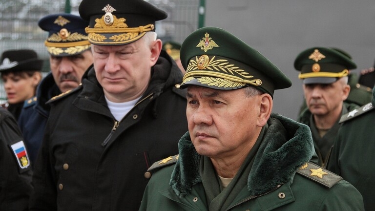 شويغو يأمر الجيش الروسي بالاستعداد للرد على أي تطورات سلبية حول مناورات الناتو