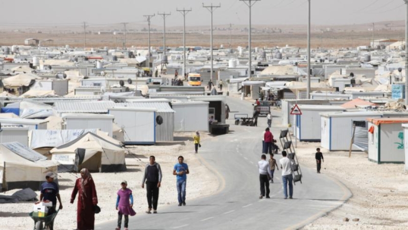 برنامج الأغذية العالمي : توقيف مساعدات 21 ألف لاجئ سوري في الأردن