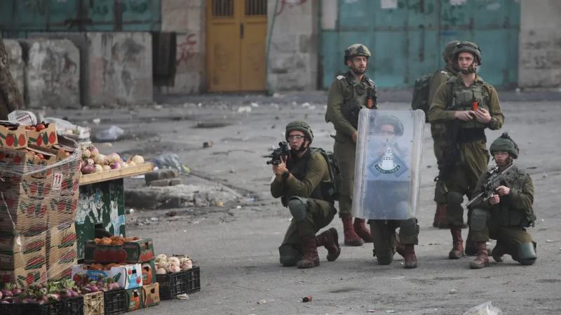 الاحتلال الاسرائيلي يداهم جنين.. اشتباك واستهاد ضابطين فلسطينيين