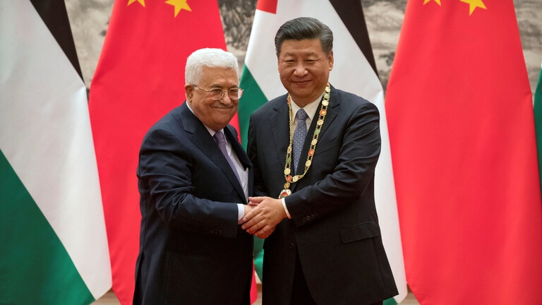 عباس يهنئ الرئيس الصيني بمرور 100 سنة على تأسيس الحزب الشيوعي
