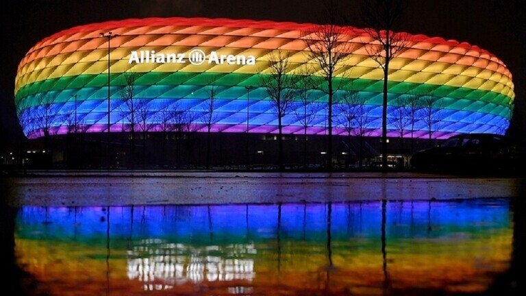 ألمانيا ترد على طريقتها بعد رفض إضاءة ملعب أليانز أرينا بألوان قوس قزح