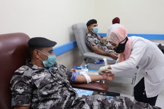 درك مؤاب ينفذ حملة للتبرع بالدم، لصالح مستشفى غور الصافي