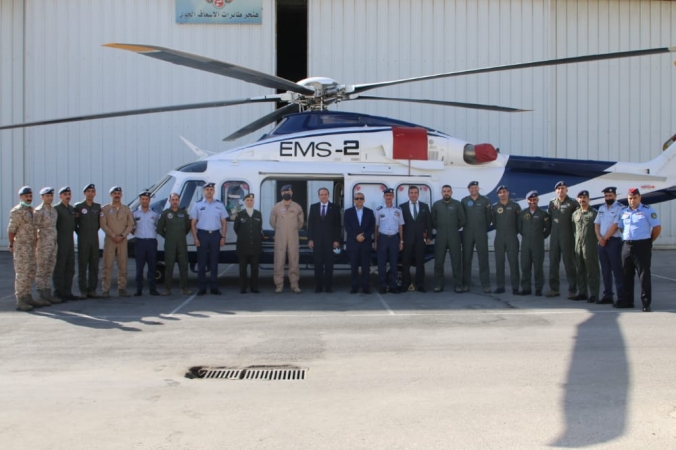 وزير الصحة يزور مركز الإسعاف الجوي الأردني