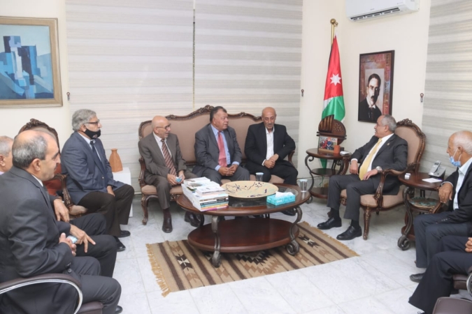 وزير الثقافة يلتقي رئيس وأعضاء اتحاد الكُتَّاب والأدباء الأردنيين