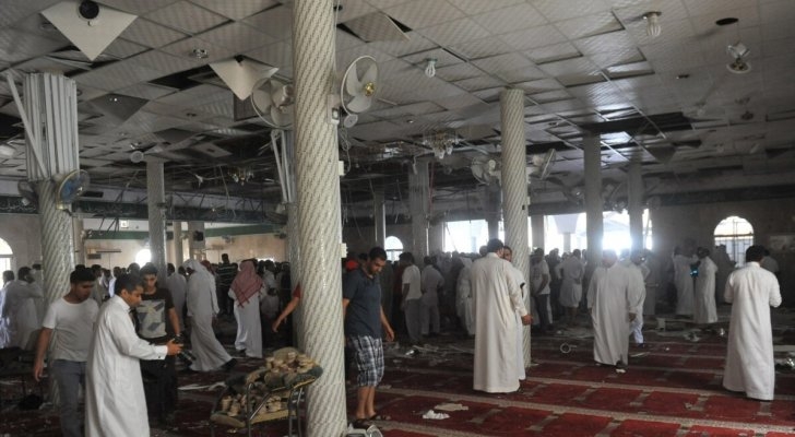 أنباء أولية عن عشرات القتلى جراء انفجار داخل مسجد شمال أفغانستان