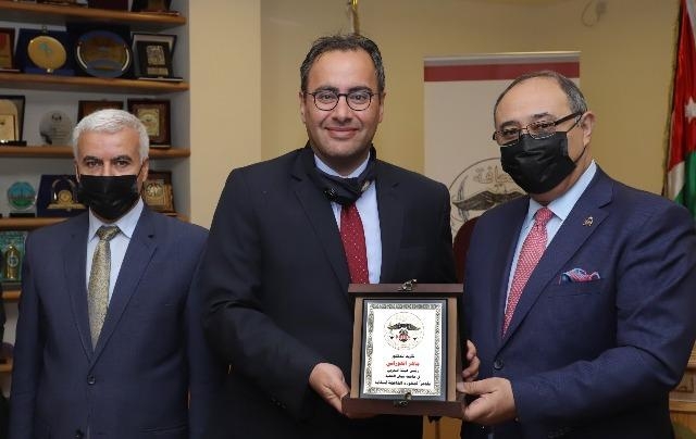 برعاية وزير الدولة لشؤون الإعلام ... نقابة الصحفيين الأردنيين تكرم جامعة عمان الاهلية