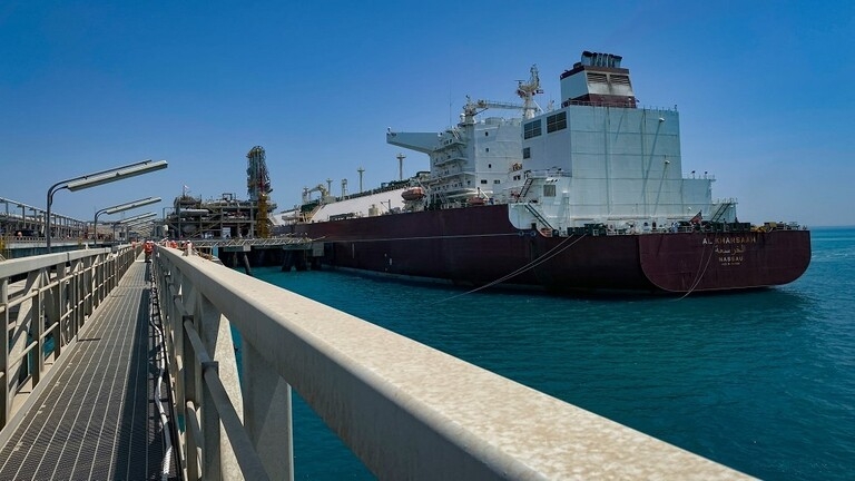 الهند تطالب قطر بتسريع تسليمها شحنات مؤجلة من الغاز