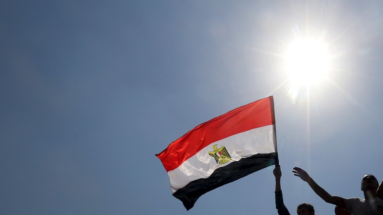 جامعة مصرية تمنح الدكتوراه لباحث متوف