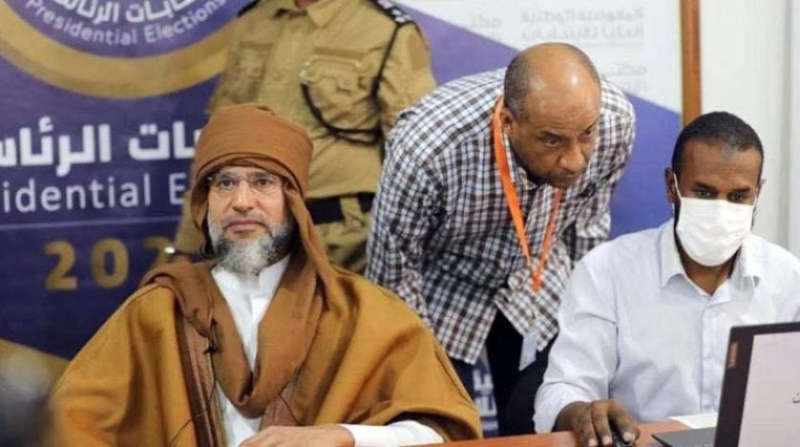 أنصار نجل القذافي يرفضون التلويح البريطاني بـ«الجنائية الدولية»
