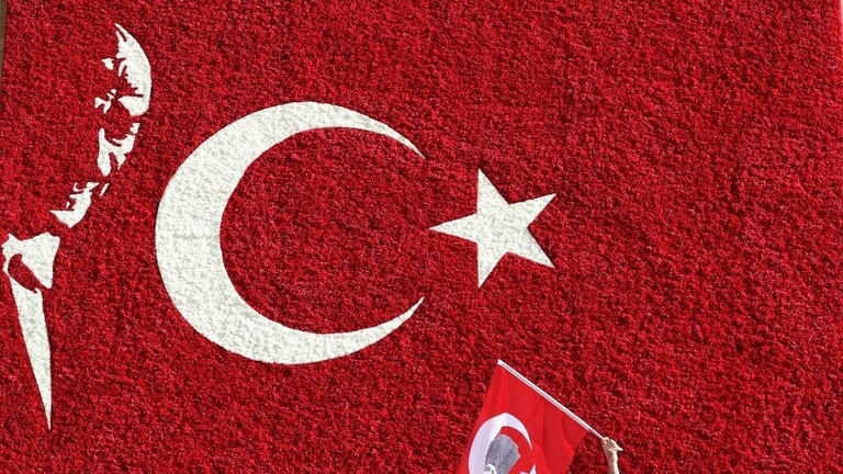 وزير المالية التركي: 2022 سيكون عام المكاسب الكبرى