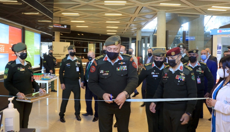 افتتاح محطة فحص كورونا خاصة برفاق السلاح في مطار الملكة علياء الدولي