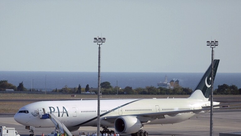 طيار يهبط بالدمام في السعودية ويرفض مواصلة رحلته إلى باكستان