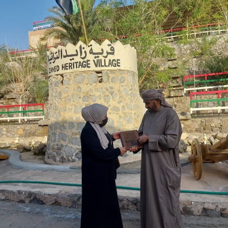 الاتحاد النسائي الاردني العام يزور قرية زايد التراثية في رأس الخيمة