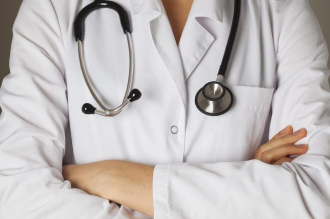 وزارة الصحة تطلب 288 طبيباً للتعيين  أسماء