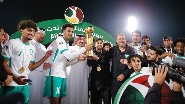 السعودية تهزم مصر وترفع كأس العرب للشباب