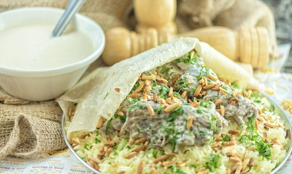 ثقافة المطبخ الأردني تمتد إلى موائد القطريين وتلبي رغبات رواد مطاعم الدوحة