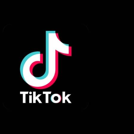 انتحار «تيك توكر» عراقية مشهورة من مبنى مرتفع