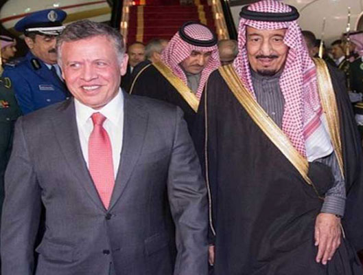 الملك يهنئ خادم الحرمين الشريفين باليوم الوطني للسعودية