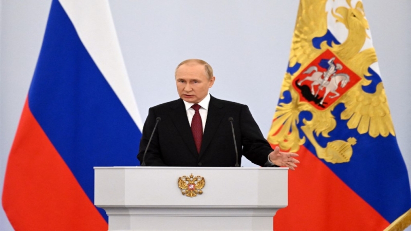 بوتين يقول هناك أربع مناطق جديدة في روسيا وهو يعلن ضم أراض أوكرانية
