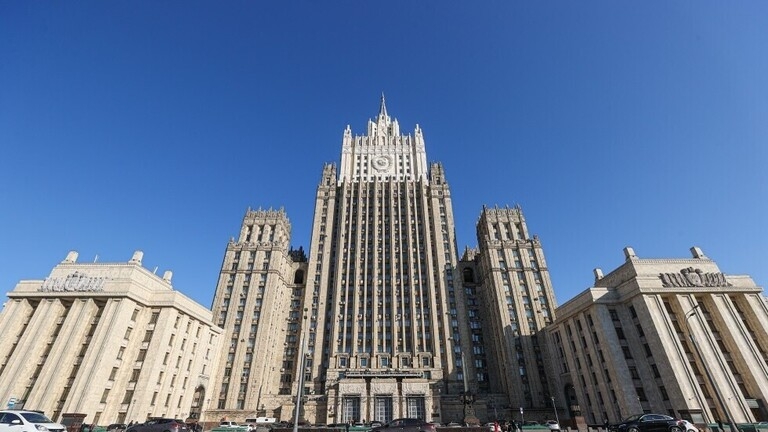 الخارجية الروسية: محاولات باريس دق إسفين بين روسيا وأرمينيا وأذربيجان محكوم عليها بالفشل