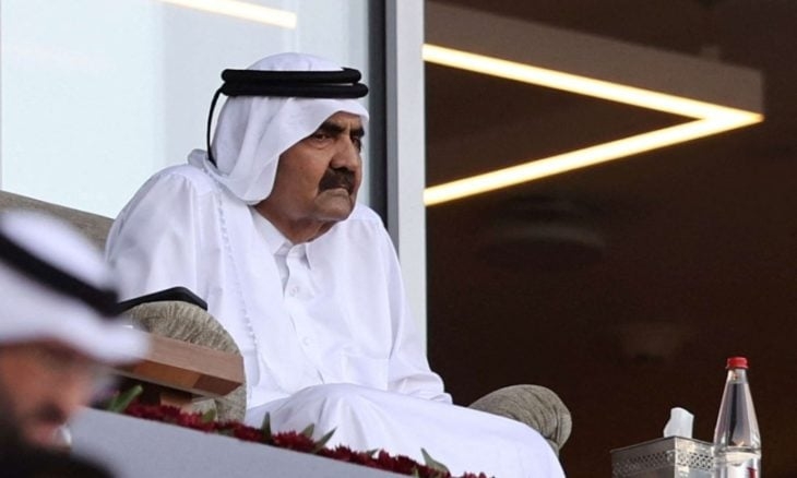 الأمير الوالد والشيخة موزا يشجعان المغرب في مونديال قطر (فيديو)