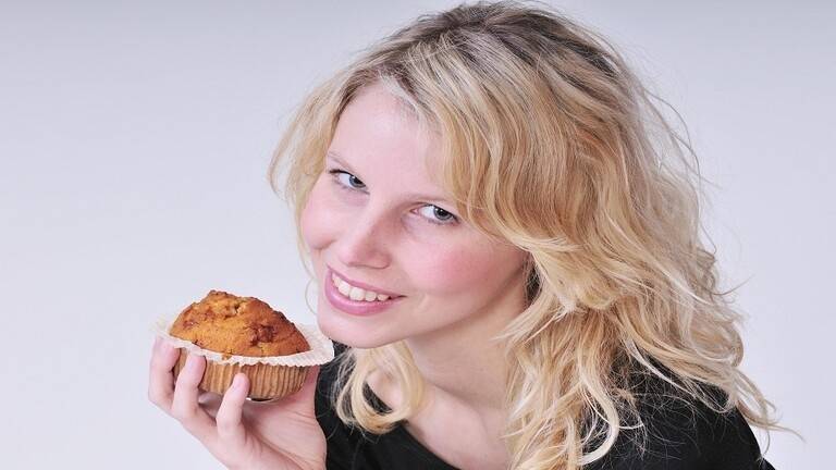 ما سبب الرغبة بتناول الحلويات ؟