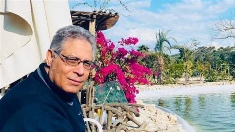 الكاتب الصحفي المصري سيد عبد العاطي في ذمة الله