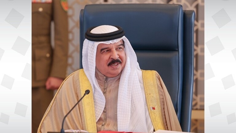 ملك البحرين يؤكد أهمية حل القضايا العالقة مع قطر