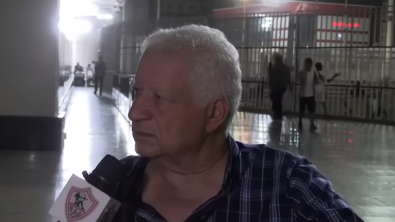 فكرنا في الانسحاب ولكن.. مرتضى منصور يهاجم حكم مباراة الزمالك ضد الشباب السعودي