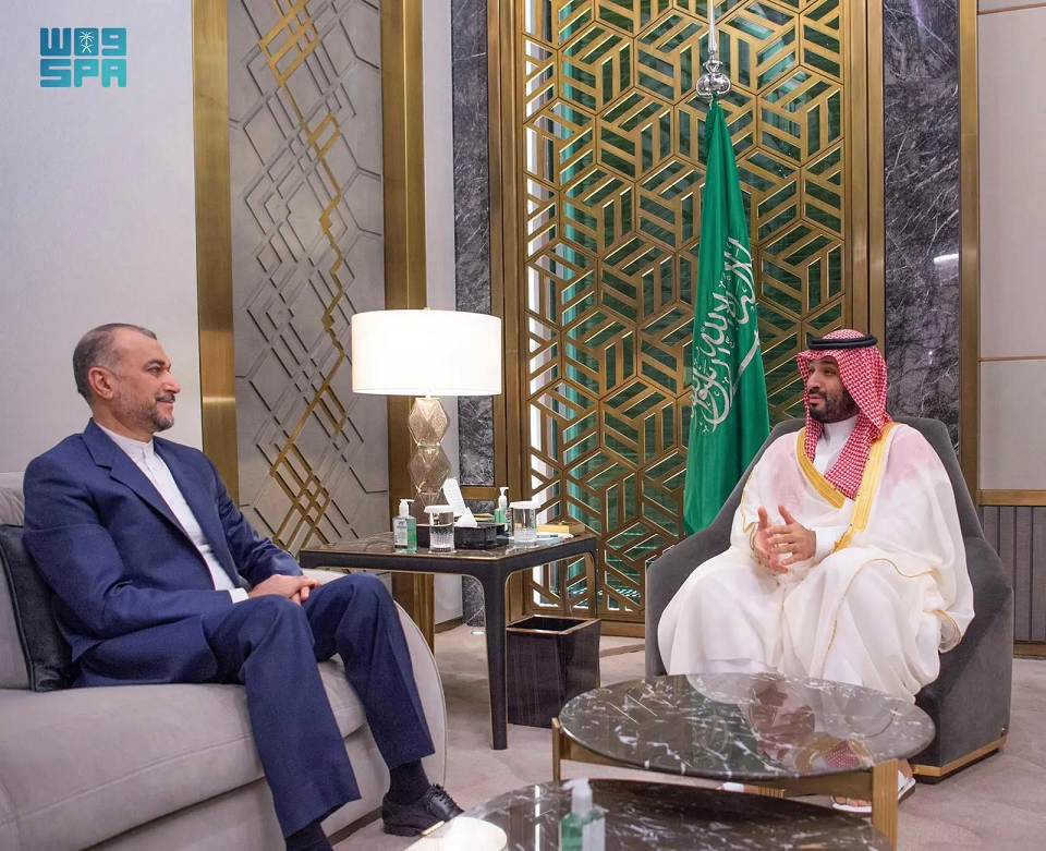علاقات السعودية مع إيران.. حراك سريع يكسر رتابة الدبلوماسية التقليدية