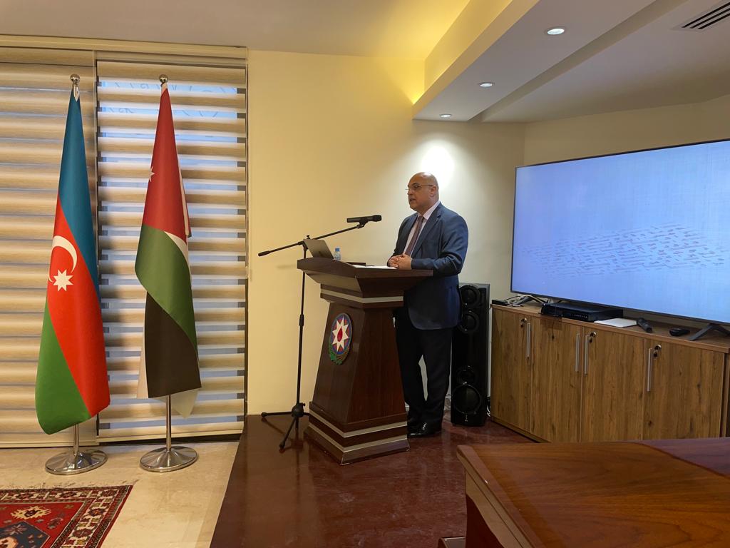 افتتاح معرض الخط العربي في سفارة أذربيجان
