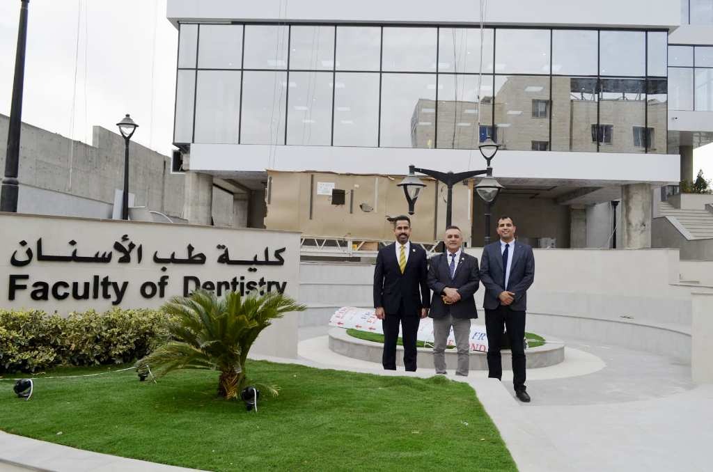كلية طب الأسنان في جامعة عمان الأهلية تستضيف الدكتورالسرطاوي....صور