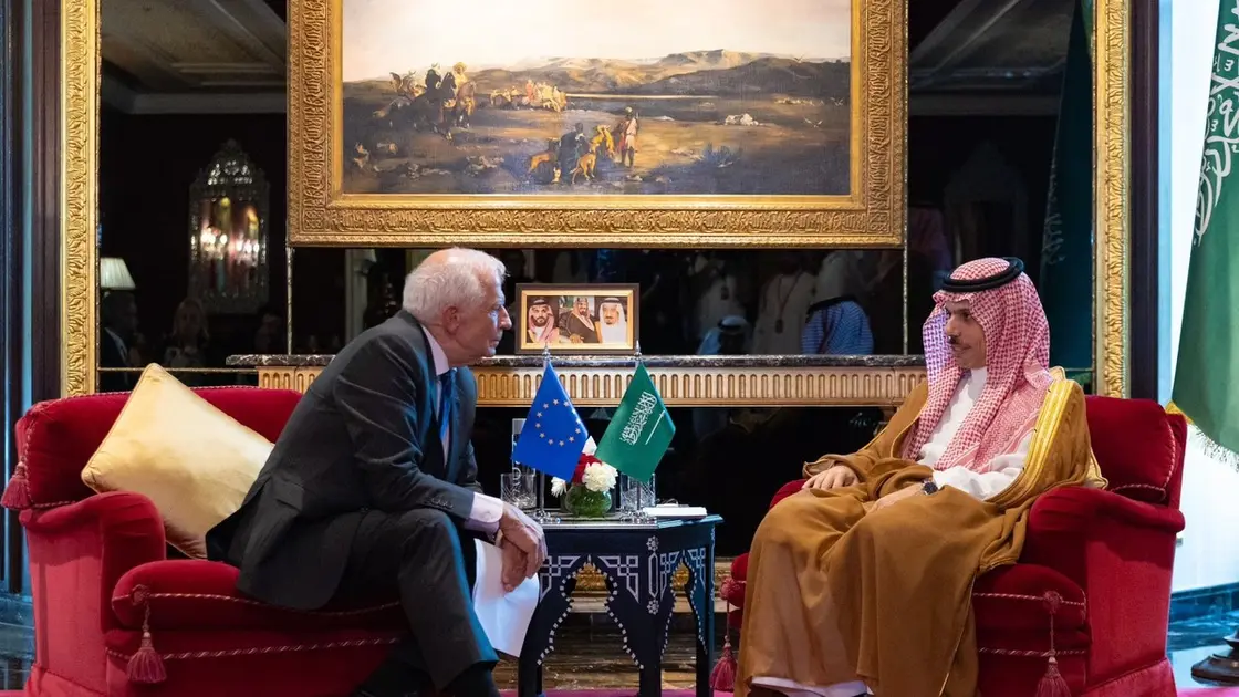 وزير الخارجية السعودي يطالب المجتمع الدولي بالوقوف أمام كل الانتهاكات الصارخة للقانون الدولي الإنساني ا