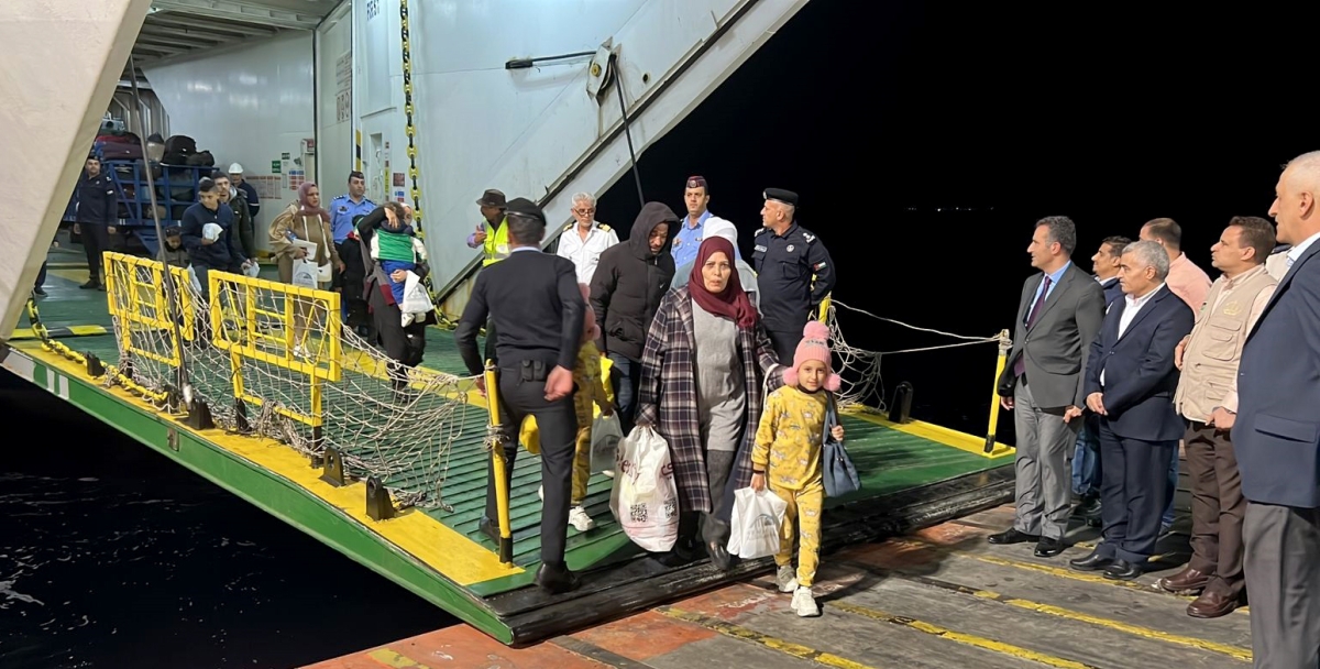 الخارجية: وصول 53 مواطنا أردنيا جرى إجلاؤهم من غزة إلى مصر عبر معبر رفح
