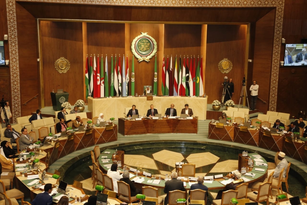 البرلمان العربي يرحب بتمديد الهدنة الإنسانية في غزة ويطالب بوقف دائم ونهائي لإطلاق النار