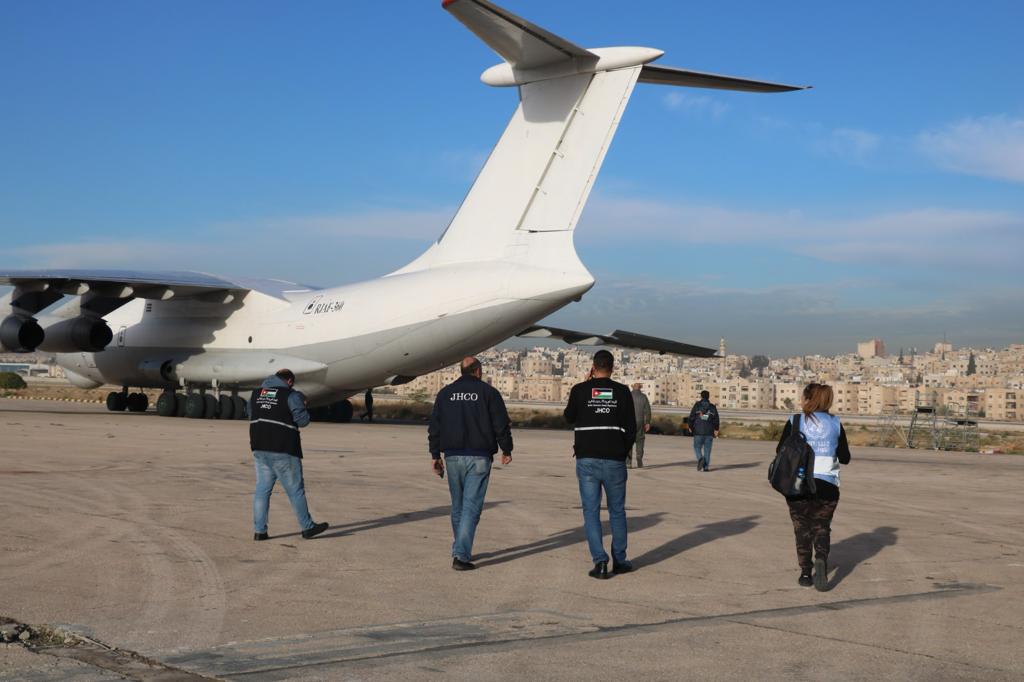 الأردن يرسل بالتعاون مع الأونروا طائرة مساعدات طبية جديدة إلى غزة