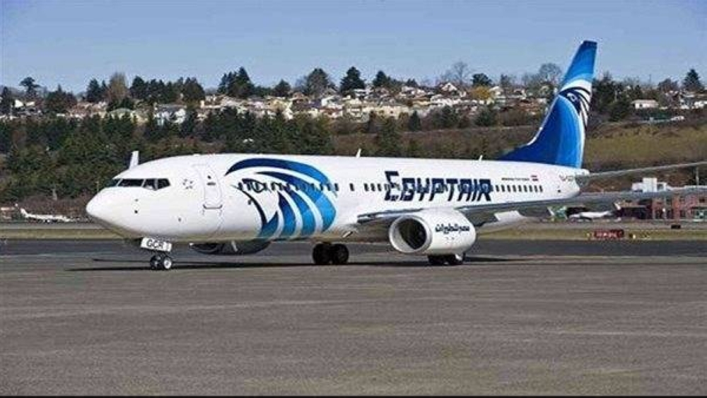 طائرة مصرية تغيّر مسار رحلتها رقم MS985 وعلى متنها 309 ركاب ... بسبب