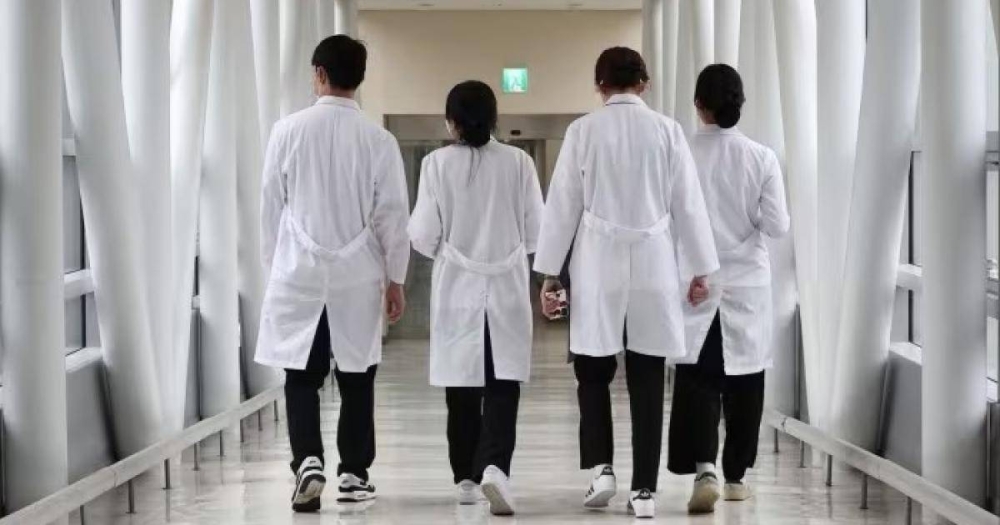 كوريا الجنوبية تستعين بالعسكريين لمواجهة إضراب الأطباء بالمستشفيات