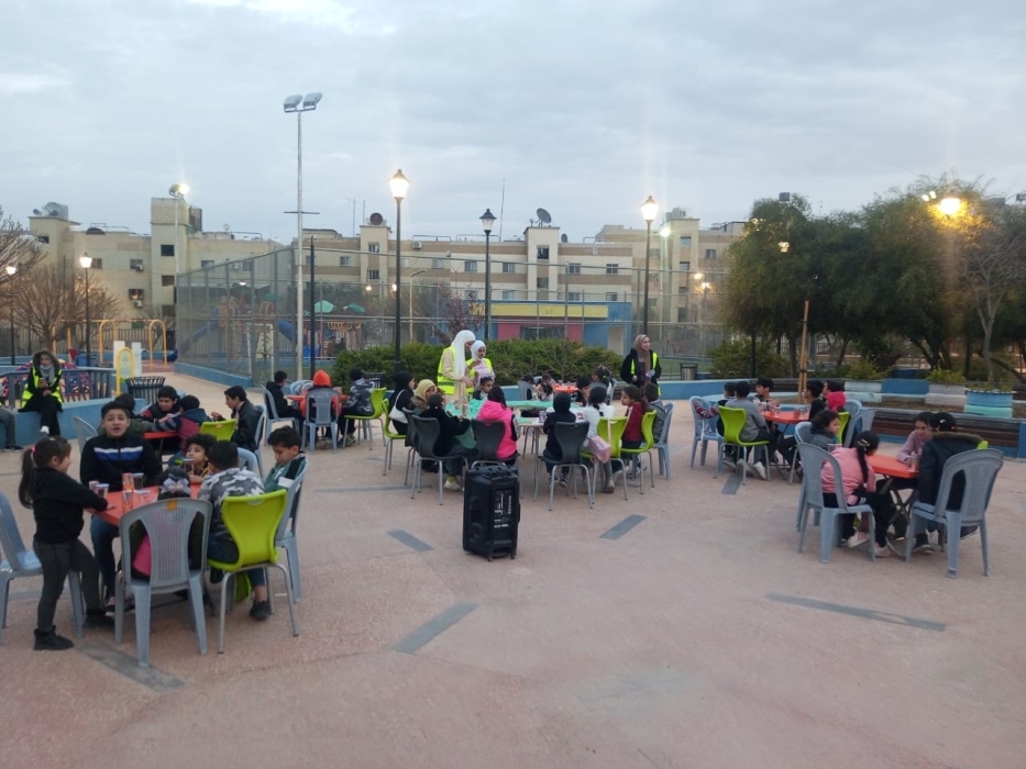 افطار رمضاني ل ٥٠ طفل يتيم في زها الثقافي التقوى