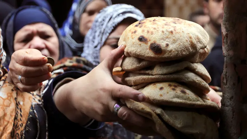 وزير التموين المصري: الدولة ستتحمل زيادة تكلفة إنتاج رغيف الخبز البلدي