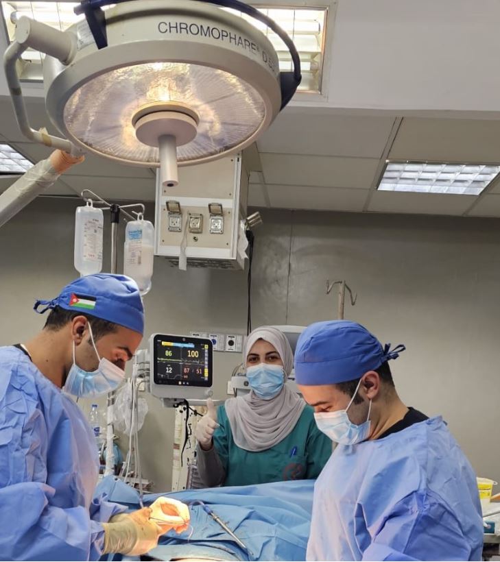 طواقم المستشفى الميداني الأردني غزة 77 تجري عمليات جراحية نوعية لعدد من المرضى