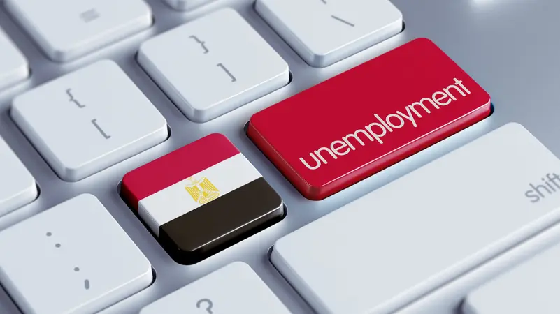 معدل البطالة في الريف والقرى أقل من نصفها بالمدن المصرية