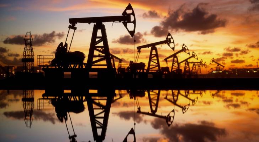 خبير: أسعار النفط مرشحة للارتفاع محليا بفعل العالمي
