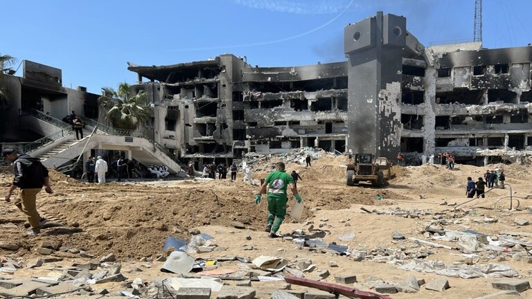 حماس تطالب المجتمع الدولي بمحاسبة فورية لإسرائيل بعد اكتشاف مقبرة جماعية في مجمع الشفاء